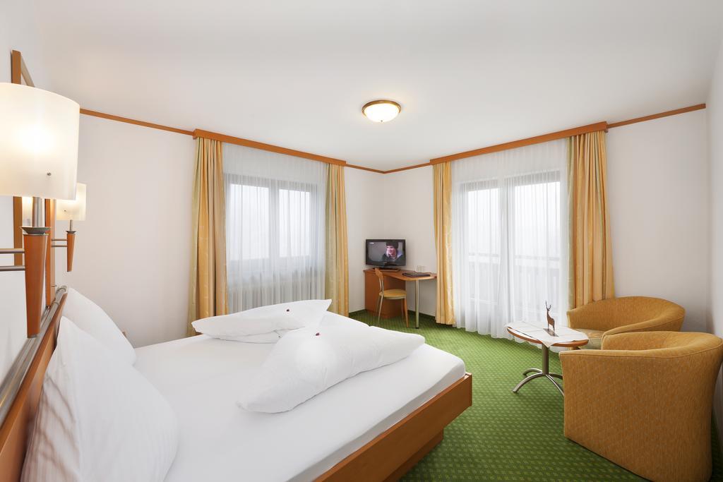 Ferienhotel Tyrol Soell Am Wilden Kaiser ห้อง รูปภาพ