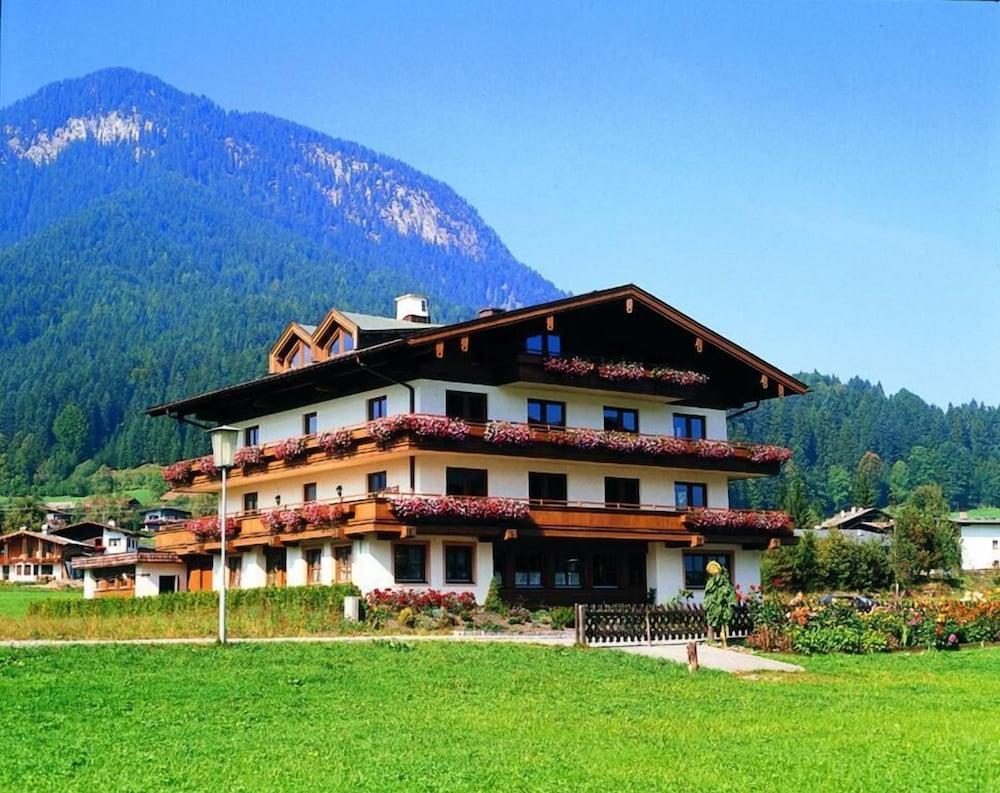 Ferienhotel Tyrol Soell Am Wilden Kaiser ภายนอก รูปภาพ