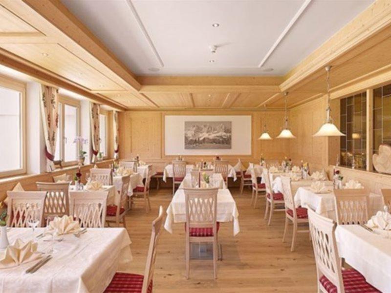 Ferienhotel Tyrol Soell Am Wilden Kaiser ภายนอก รูปภาพ