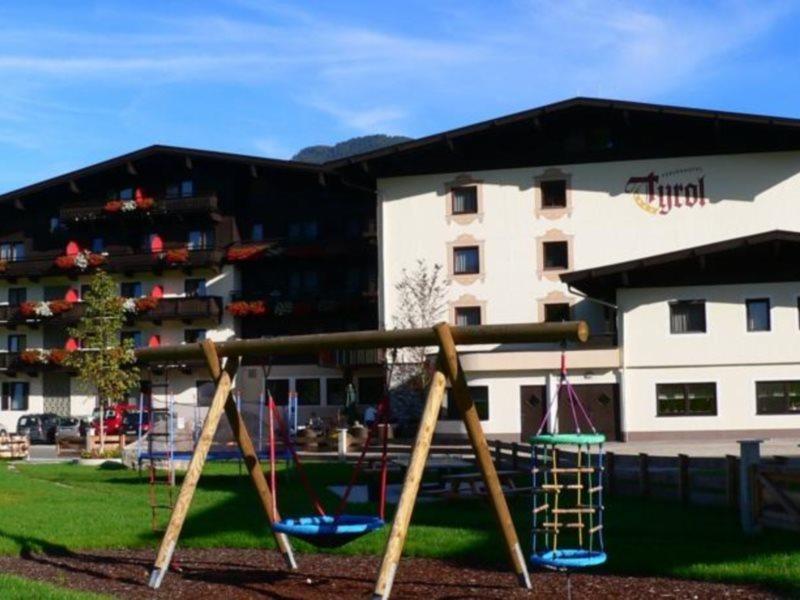 Ferienhotel Tyrol Soell Am Wilden Kaiser ภายนอก รูปภาพ