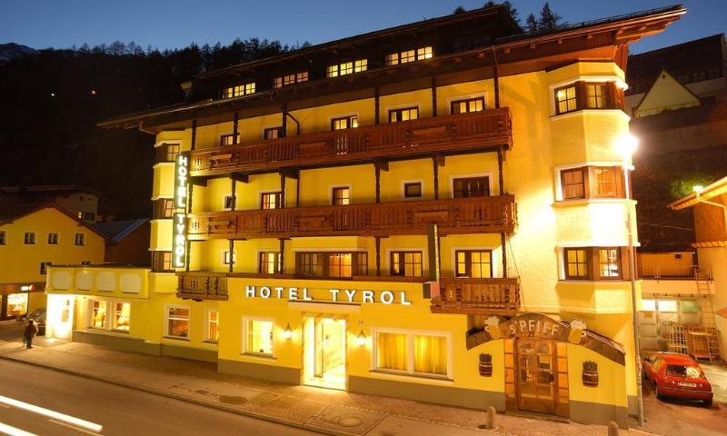 Ferienhotel Tyrol Soell Am Wilden Kaiser ภายนอก รูปภาพ
