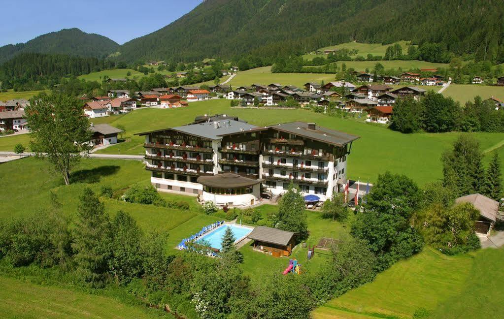 Ferienhotel Tyrol Soell Am Wilden Kaiser ภายนอก รูปภาพ